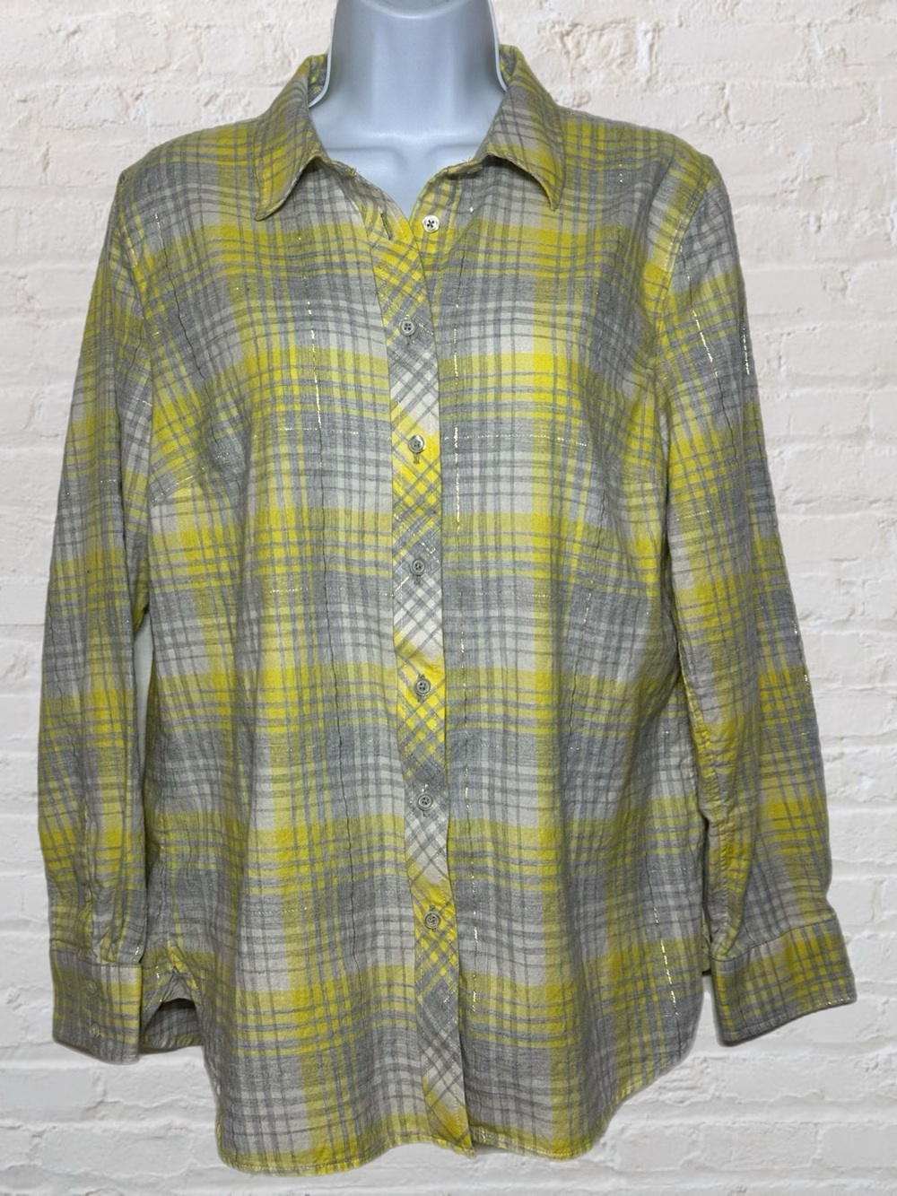Talbots Yellow & Gray Plaid Long Sleeve Button-Front Shirt in Women's Medium